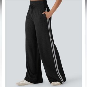 NWOT Halara ribbed high waisted wide leg lounge pants size medium black